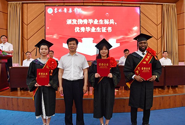 sb娱乐官网与西甲联赛达成官方合作喜
